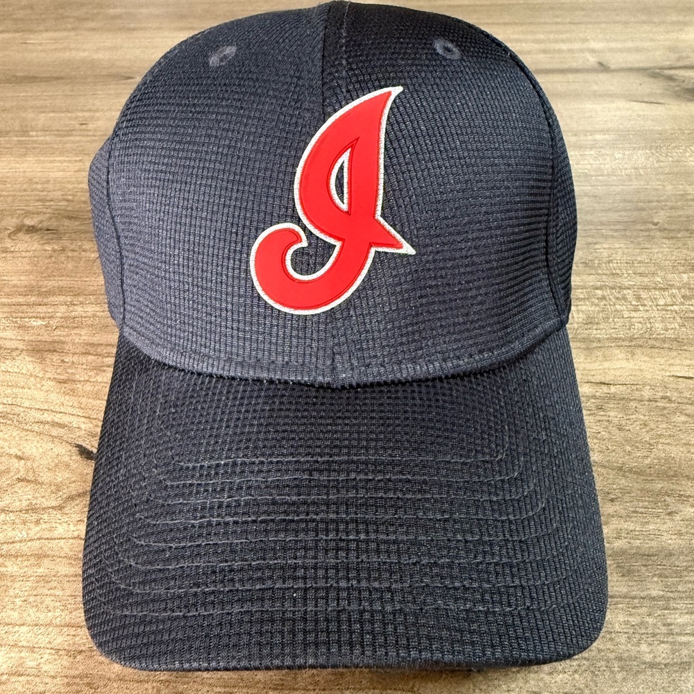 New Era 39Thirty Cleveland Indians Baseball Cap/Hat Official On-Field Cap (L/XL)
